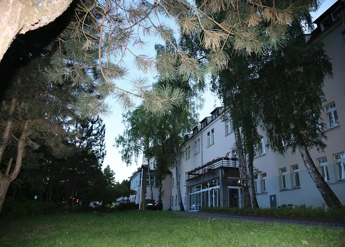 Uzdrowisko Zdrój - Sanatorium Borkowo Hotel *